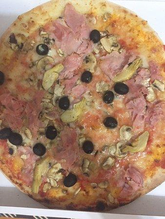 Pizzeria Pazzi Per la Pizza